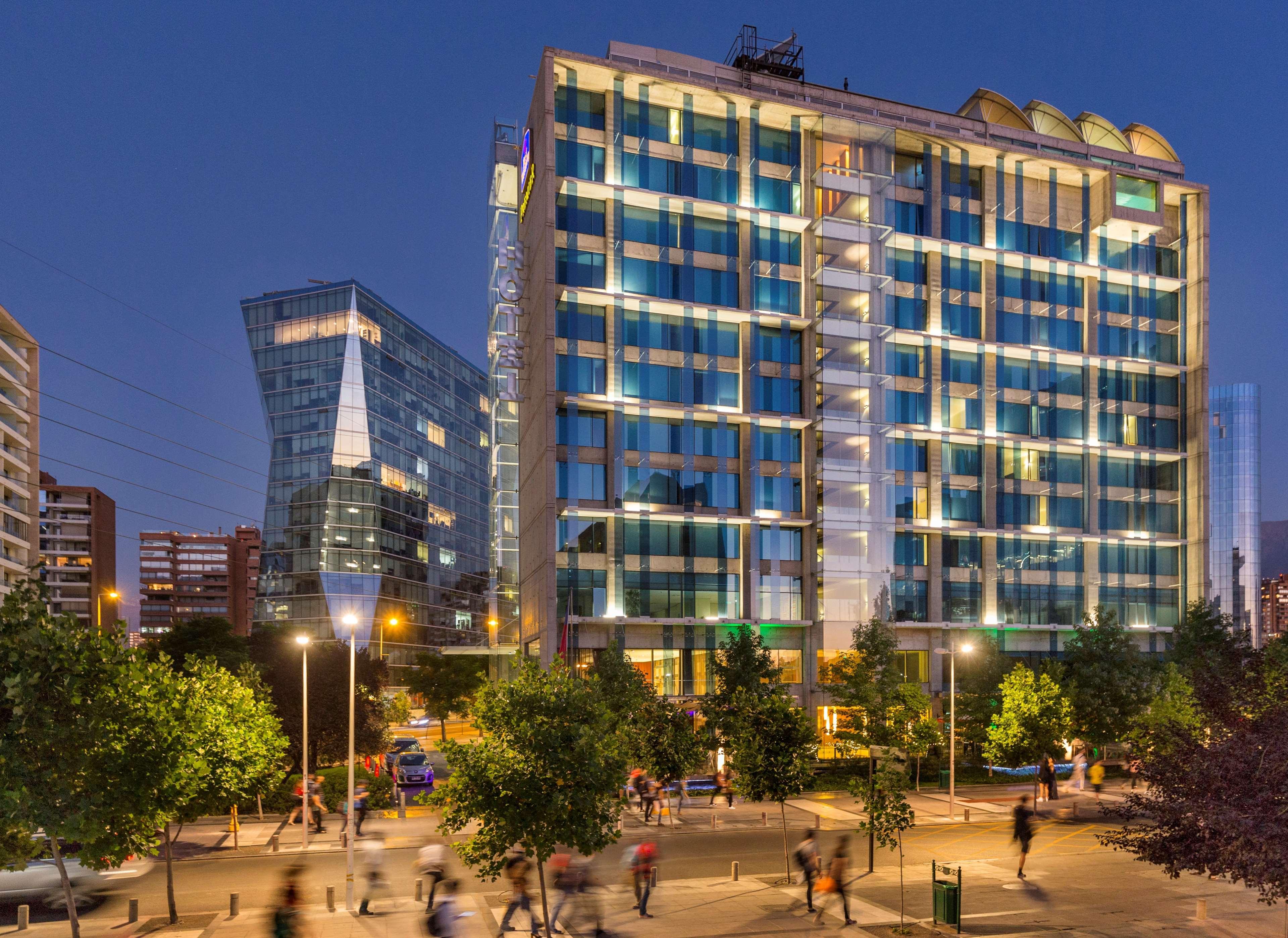 Best Western Premier Marina Las Condes Сантьяго Экстерьер фото